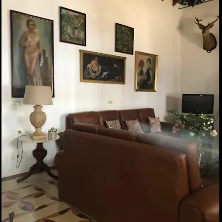 Вилла Luxurious In + Pool Кордова